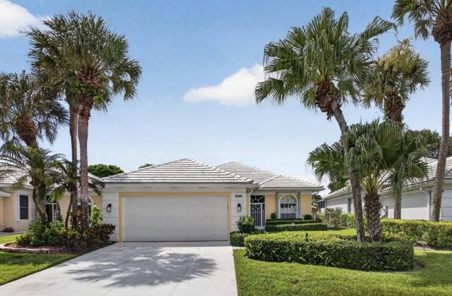 8390 E GARDEN OAKS Circle