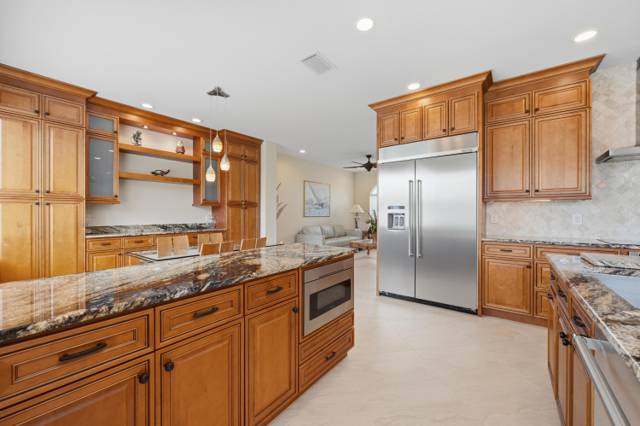10592 PLAINVIEW Circle