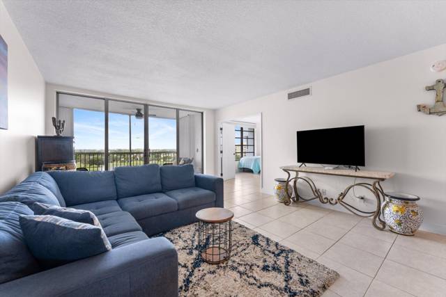 3051 N Course Drive #909