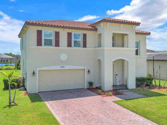 7190 NW Farnsworth Circle home for sale in Copper Creek
