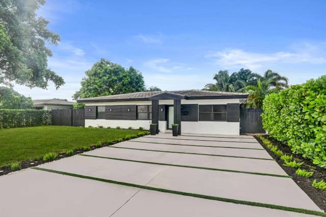4581 NE 3RD Avenue home for sale in North Andrews Gardens