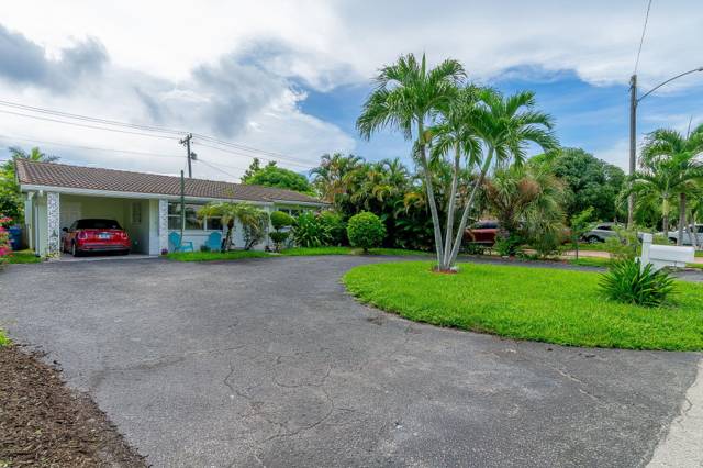1318 CARDINAL Lane, home for sale in Lantana