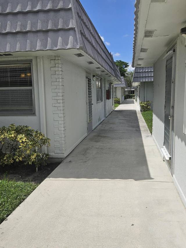 17 Valencia A home for sale in Kings Point Valencia Condos