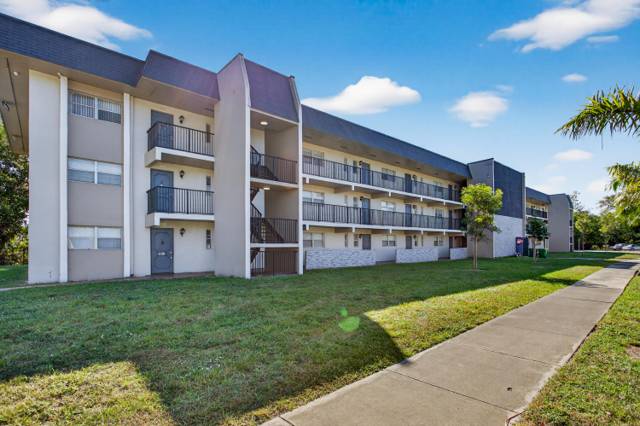 7820 S COLONY Circle #109 home for sale in Versailles Gardens