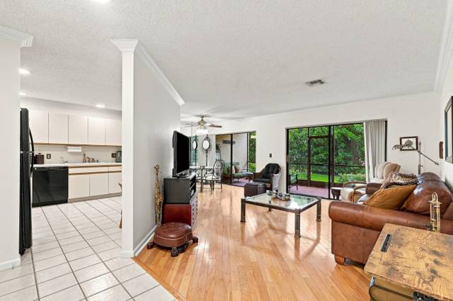 11 Lexington Lane #B