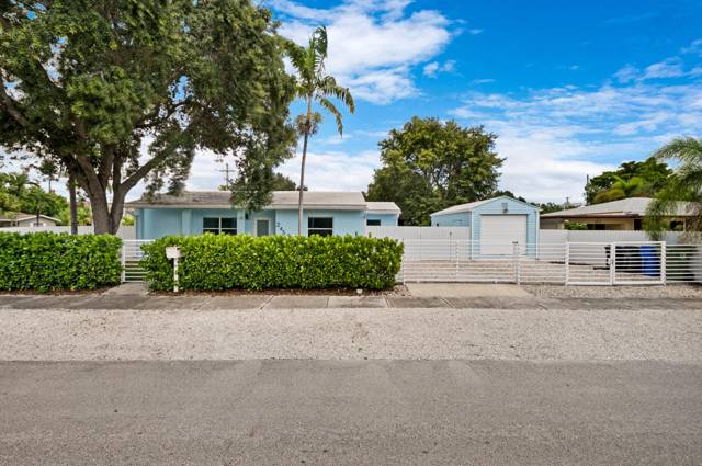 245 SW 20TH Street