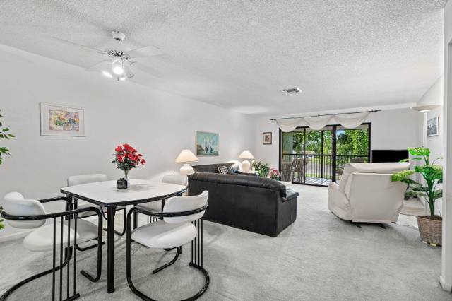 36 STRATFORD Lane #F home for sale in Stratford At Hunters Run