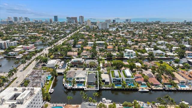 325 Coconut Isle Drive