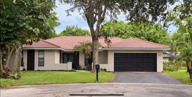 2151 NW 99TH Way home for sale in Maplewood