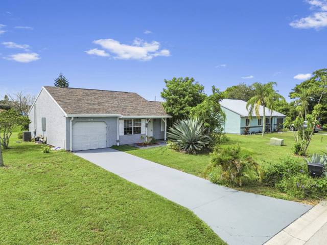 1549 SE South Balcourt