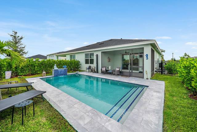 18973 WOOD STORK Way, home for sale in Loxahatchee