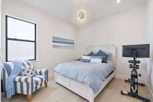 12467 Solana Bay Circle