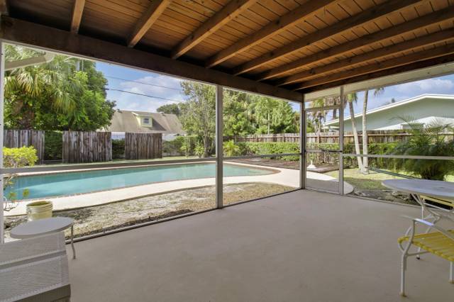313 BALSAM Street home for sale in Palm Beach Gardens Estates