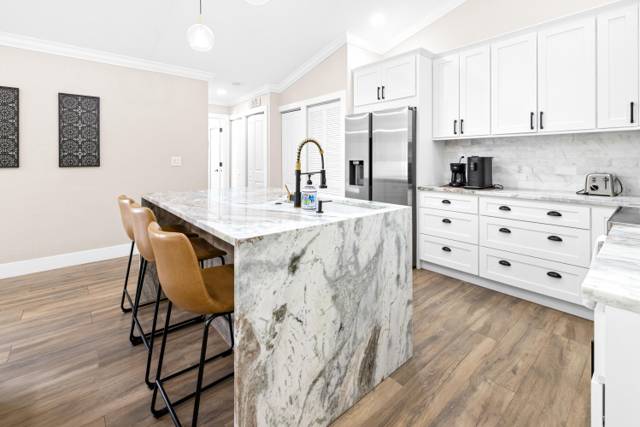 1672 Hawthorne Place home for sale in Sugar Pond Manor Of Wellington