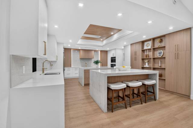 5107 PINEVIEW Circle home for sale in Seagate Golf At The Hamlet