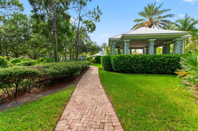 297 E Bay Cedar Circle
