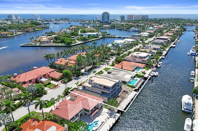 8 ISLA BAHIA Drive home for sale in Isla Bahia