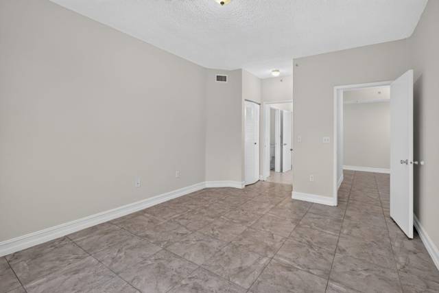 6960 SW 39th Street #207e, home for sale in Davie