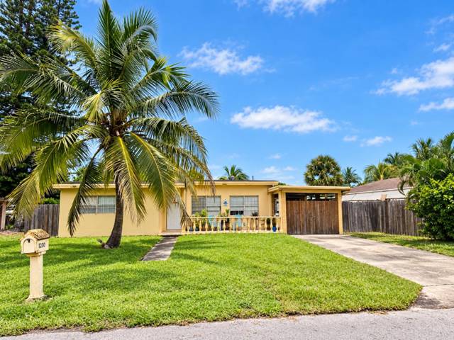 Boynton RidgeHomes for Sale in Boynton Beach, FL