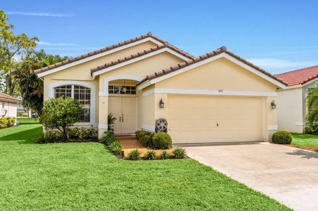 656 LAKE WELLINGTON Drive, home for sale in Wellington