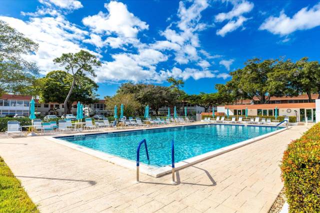 2600 SE OCEAN Boulevard #J12 home for sale in Vista Pines