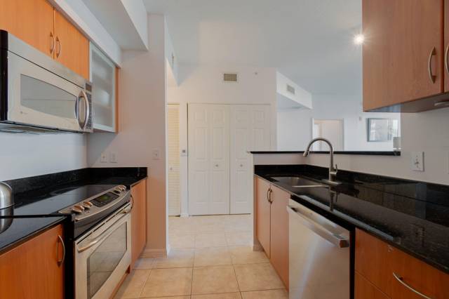 804 E WINDWARD Way #621, home for sale in Lantana