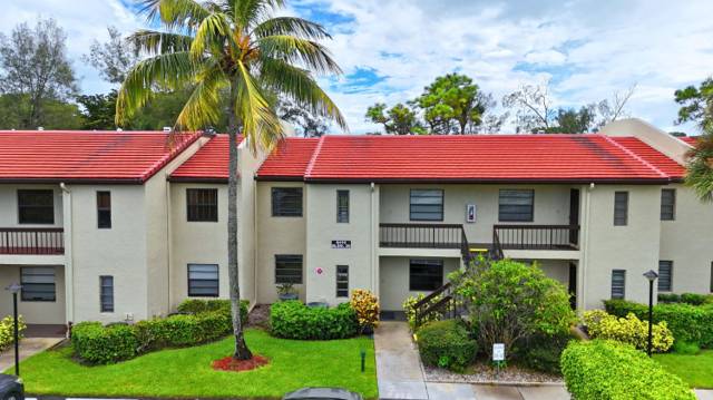 8410 CASA DEL LAGO #E home for sale in Fairways Of Boca Lago