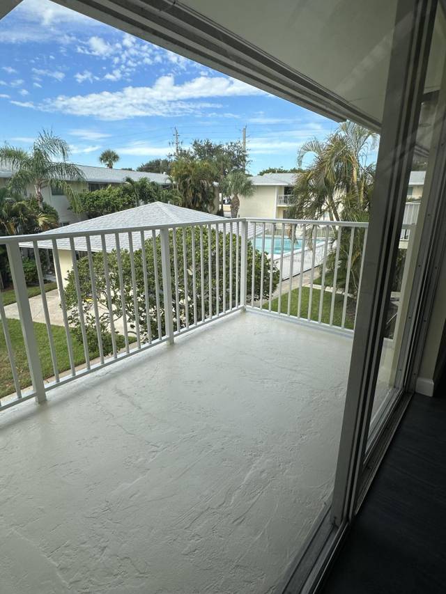 809 HUMMINGBIRD Way #5C, home for sale in North Palm Beach