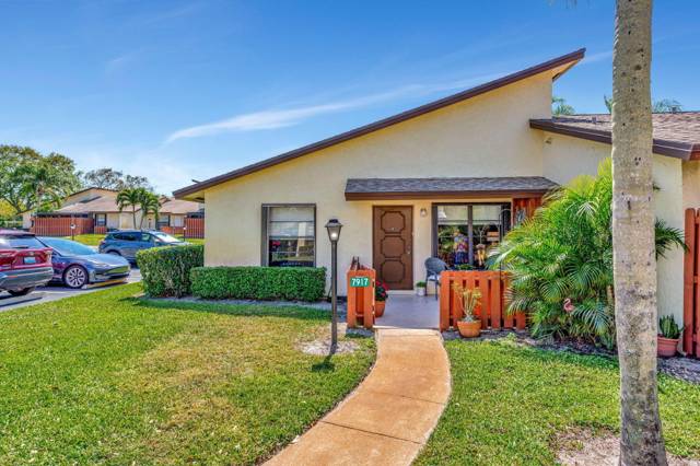 7917 SE Villa Circle, home for sale in Hobe Sound