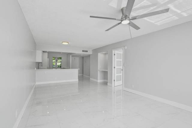 575 OAKS Lane #104