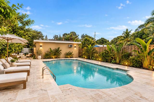 4329 Whispering Pines Road