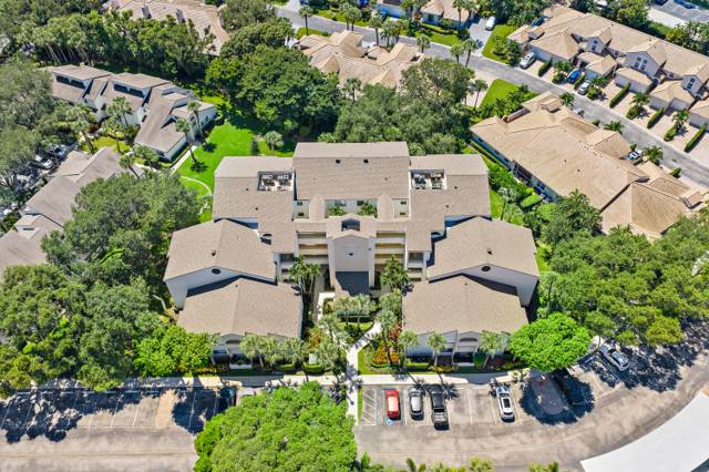 326 OAK HARBOUR Drive #326, home for sale in Juno Beach