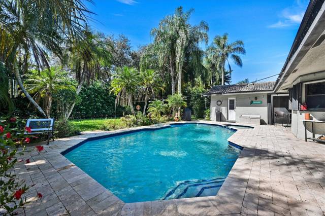 11350 NW 1ST Place