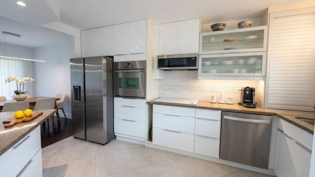 5900 Camino Del Sol #302