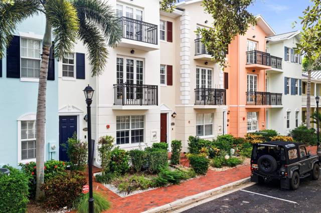 1009 W Heritage Club Circle, home for sale in Delray Beach