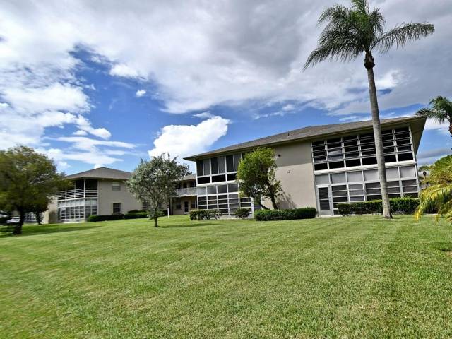 12 Lake Vista Trail #202, home for sale in Port St. Lucie