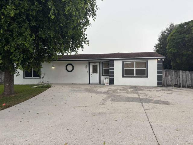 6860 Venetian Drive, home for sale in Lake Worth