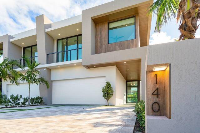140 NE WAVECREST Way home for sale in Boca Raton Riviera