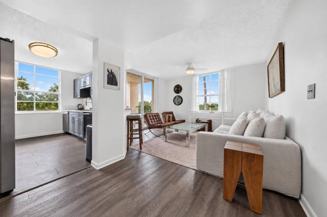 520 SE 5th Ave #2211 home for sale in Las Olas by the River