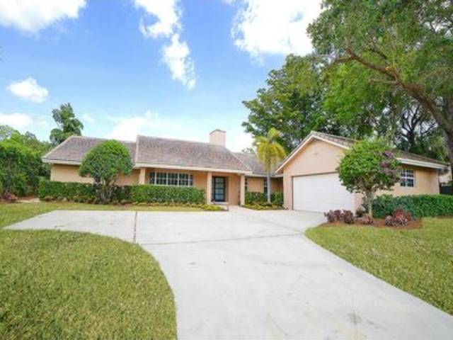 6943 GIRALDA Circle
