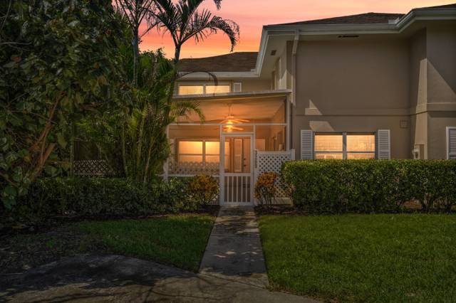 3269 SW SUNSET TRACE Circle