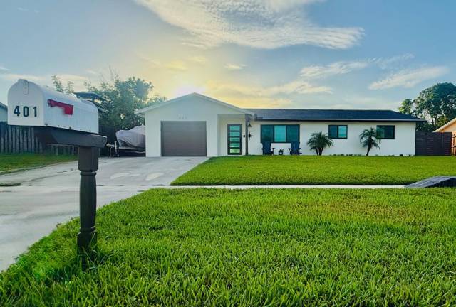 401 CIRCLE, home for sale in Jupiter