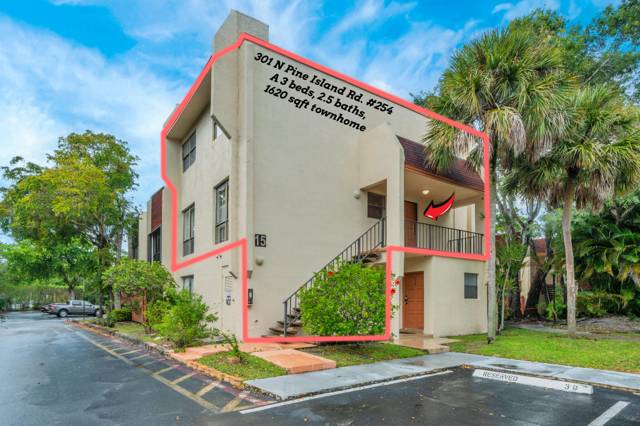 301 N PINE ISLAND Road #254, home for sale in Plantation