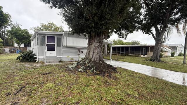 7217 SE SWAN Avenue, home for sale in Hobe Sound