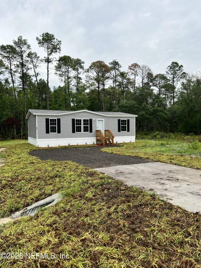 520 HICKORY NUT Trail