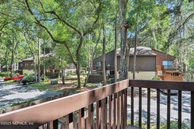 Townhomes Of Big Tree
