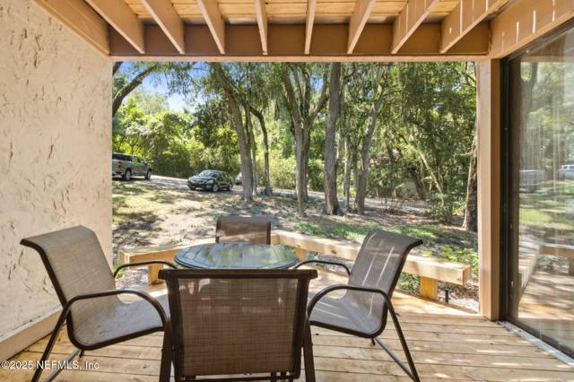 Courtside Villas