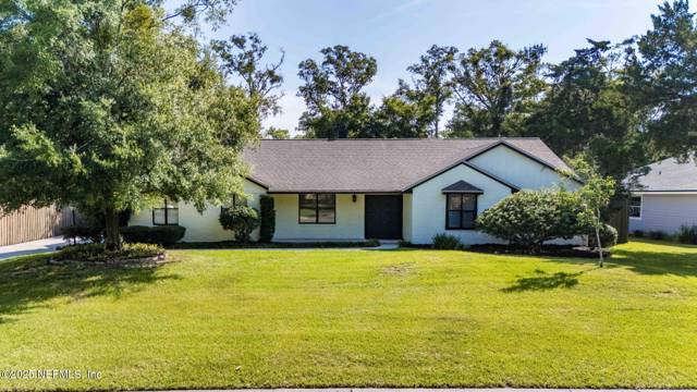 2822 CIRCLE RIDGE Drive home for sale in Foxridge