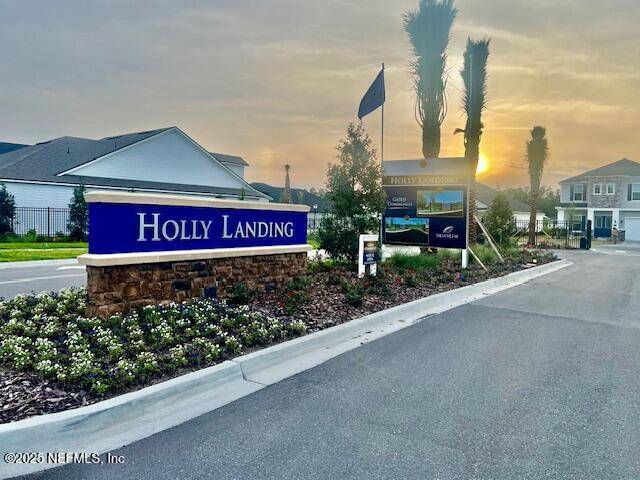 Holly Landing Silverleaf