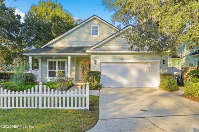 Paradise Oaks